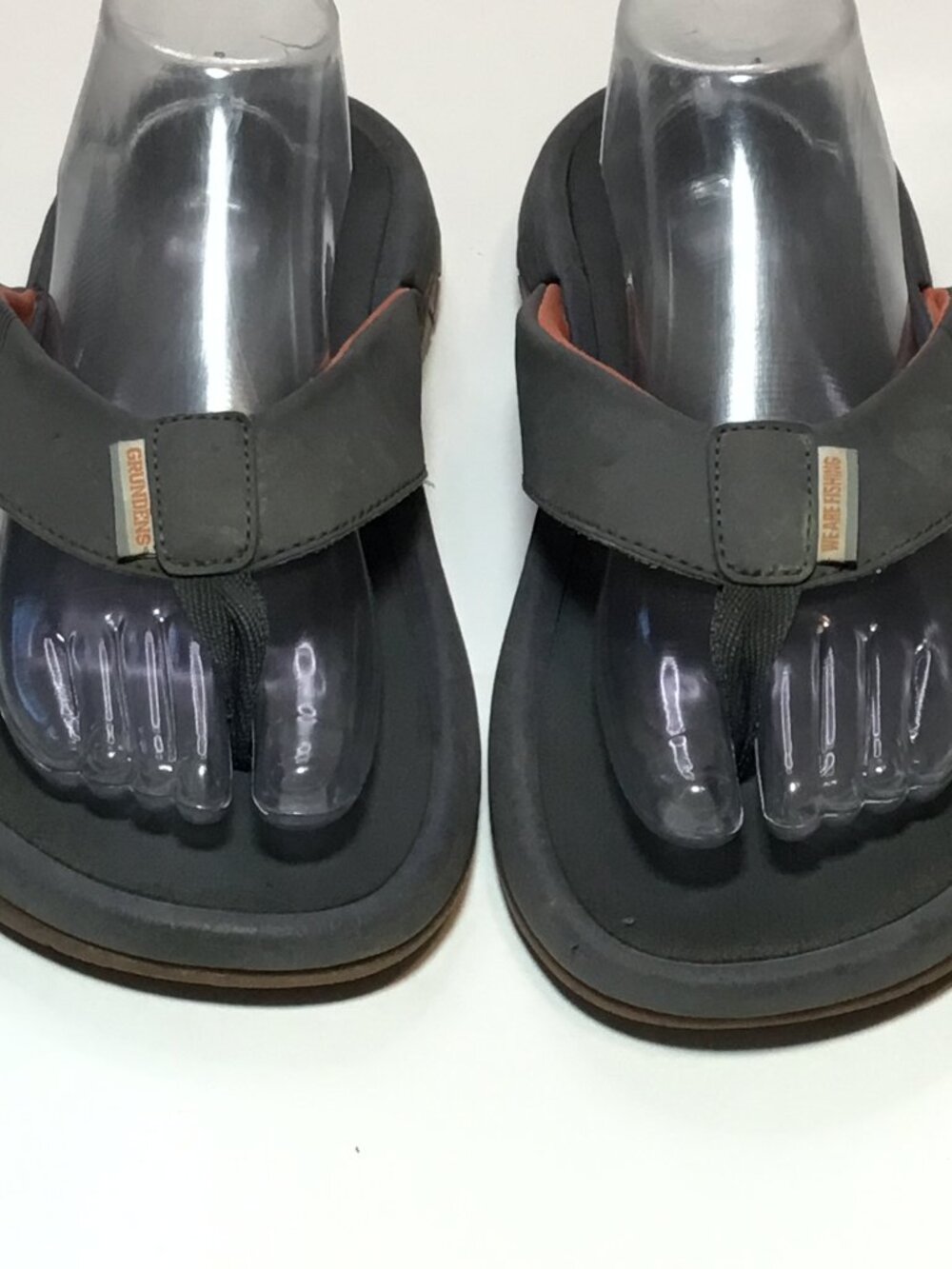 Grunden's Men's Black Logo Flip Flop Sandals Slip-On US 10